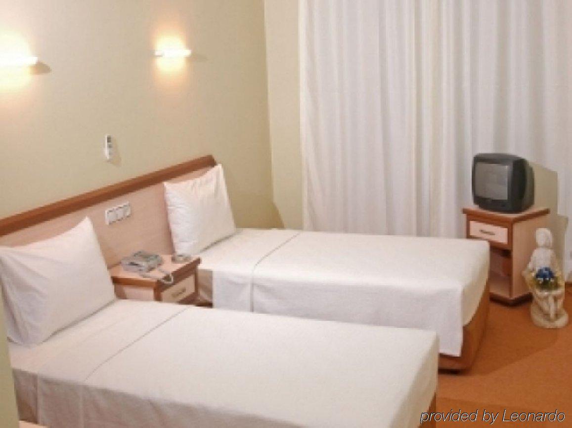 私日恩别墅酒店 Çeşme 客房 照片